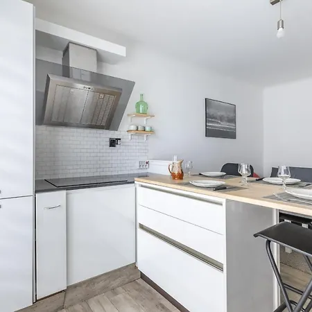 Bright And Functional T2 With Balcony Apartment Annecy